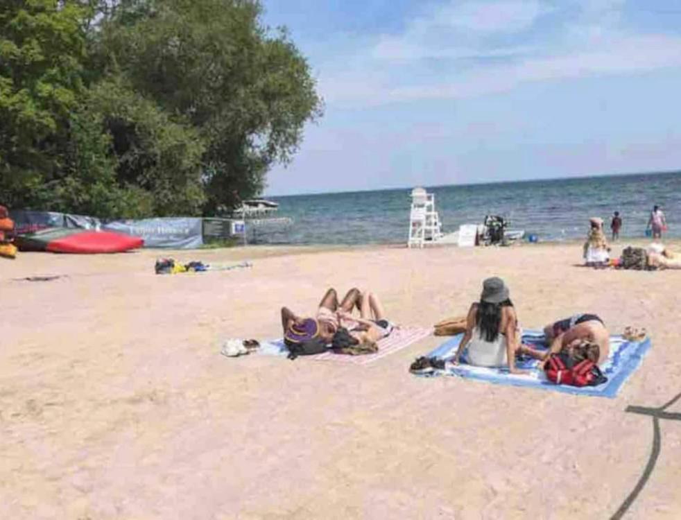 Innisfil Aquarius 2 Bedroom Condo Friday Harbour מראה חיצוני תמונה